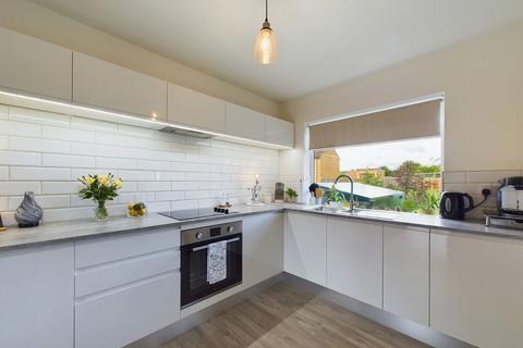28 Stonecross Road, Whitby, YO21 3LT