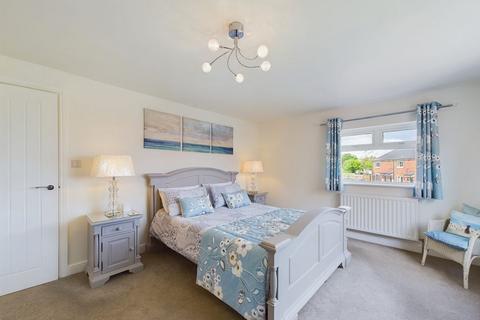 28 Stonecross Road, Whitby, YO21 3LT