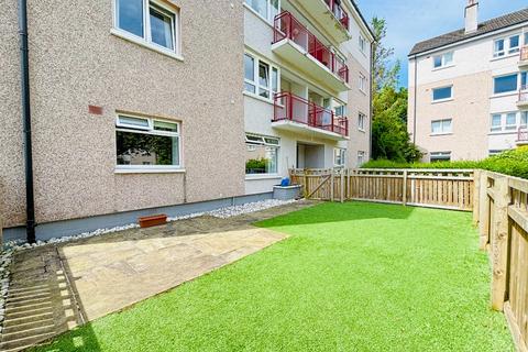 2 bedroom flat to rent, Banchory Avenue, Mansewood, Glasgow, G43