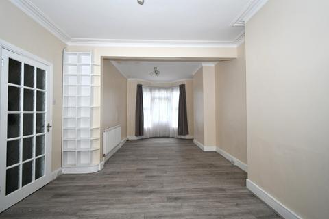 3 bedroom terraced house to rent, Cobham Road, Ilford, IG3
