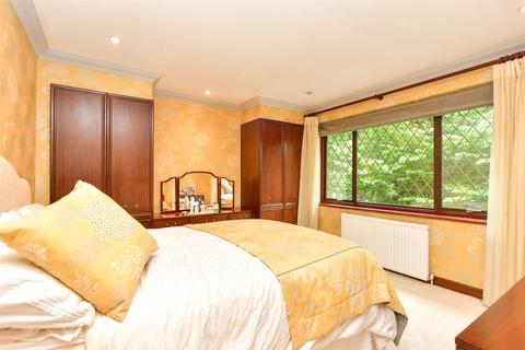 3 bedroom detached house for sale, Papion Grove, Walderslade Woods, Chatham, Kent