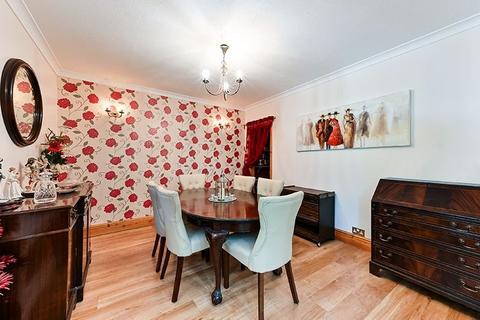 4 bedroom semi-detached house for sale, Millers Lane, Redhill RH1