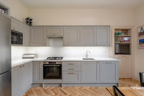 166 Craiglea Drive, Edinburgh, EH10 5PU