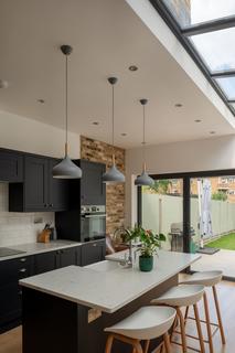 28 Downsell Road, London, E15 2BU