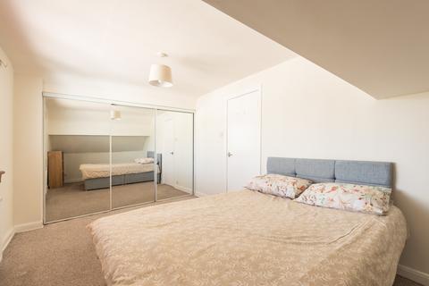 12 Fox Spring Crescent, Edinburgh, EH10 6NB