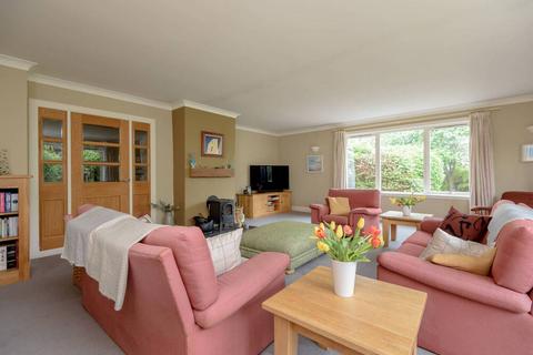 2 Abbots Close, North Berwick, EH39 5HN