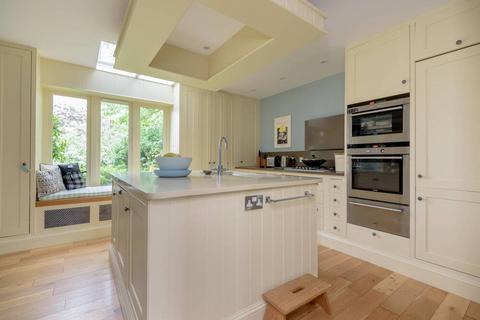 2 Abbots Close, North Berwick, EH39 5HN
