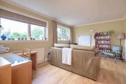 2 Abbots Close, North Berwick, EH39 5HN