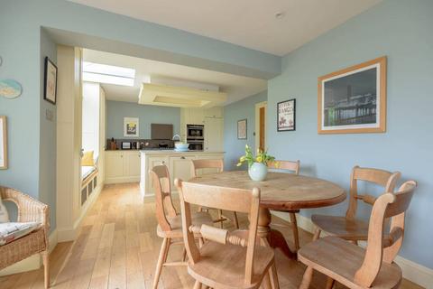 2 Abbots Close, North Berwick, EH39 5HN
