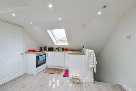 1 bedroom flat for sale, Dorcas Court, Old London Road, St. Albans, AL1 1PW