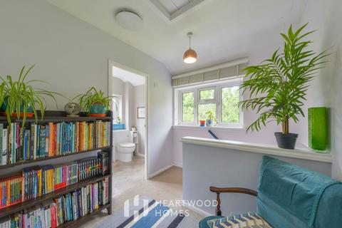 75 Batchwood Drive, St Albans, AL3 5UF