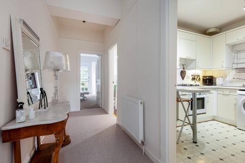 16a Henderson Row, Edinburgh, EH3 5DR