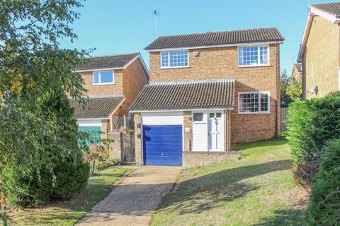 4 bedroom detached house for sale, Grasmere Way, Leighton Buzzard, Bedfordshire, LU7