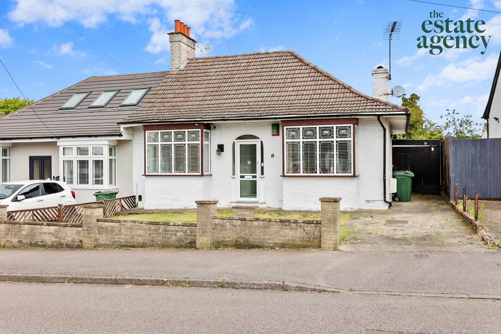 South Avenue, Chingford, E4 2 bed semi-detached bungalow for sale - £ ...