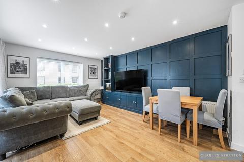 4 Falcon Way, South Ockendon, RM15 5FW