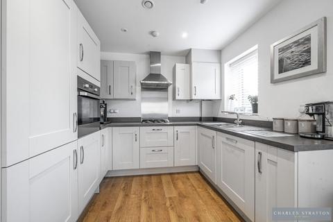 4 Falcon Way, South Ockendon, RM15 5FW