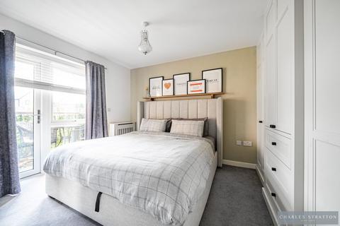 4 Falcon Way, South Ockendon, RM15 5FW