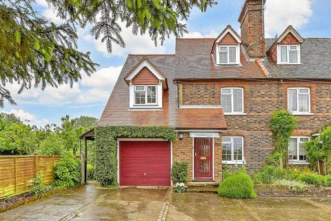 4 bedroom end of terrace house for sale, Tonbridge Road, East Peckham, Tonbridge, Kent