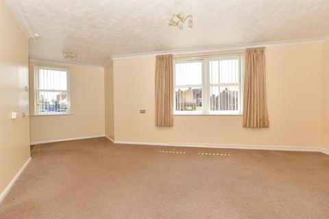 1 bedroom ground floor flat for sale, Pier Avenue, Herne Bay, Kent