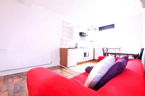 1 bedroom apartment to rent, Settles Street, London, E1