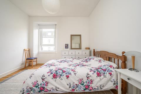 38/15 Caledonian Crescent, Edinburgh, EH11 2AG