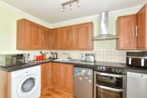 2 bedroom park home for sale, Reach Road, St. Margarets-At-Cliffe, Dover, Kent