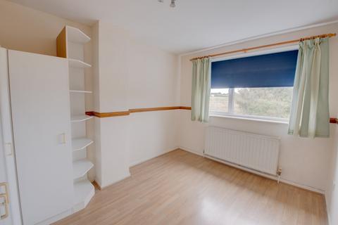 65 Larchmere Drive, Bromsgrove, B61 8QL