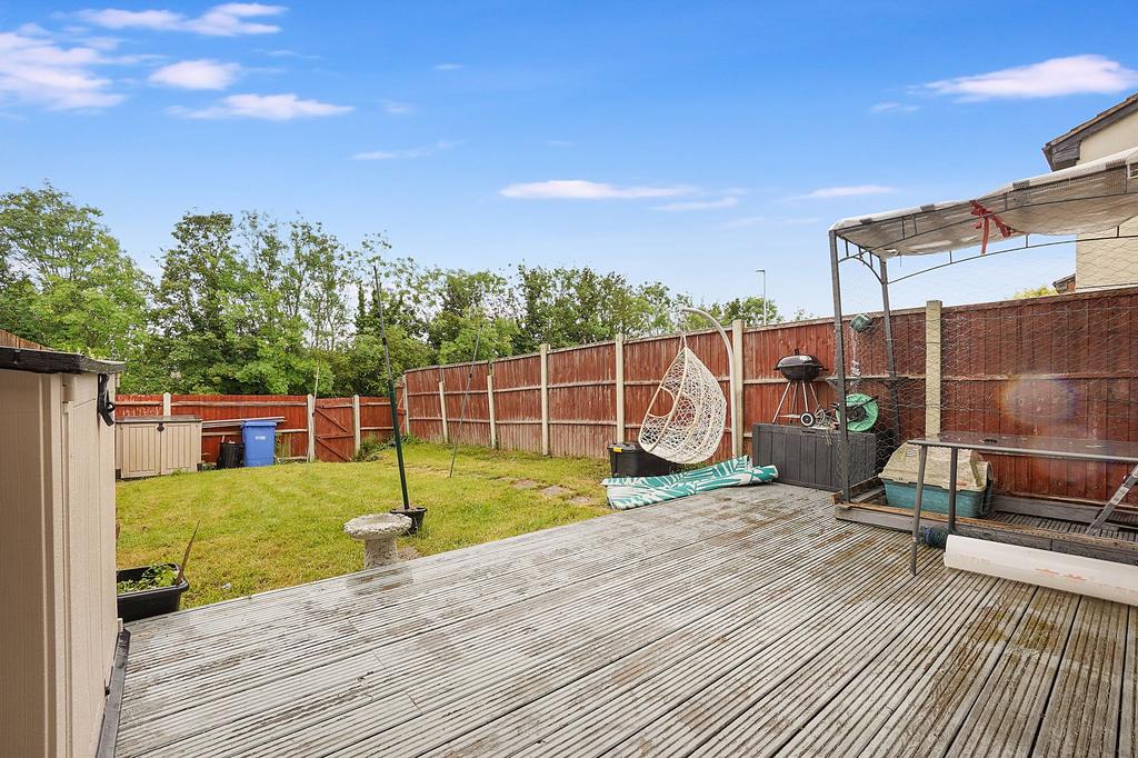 Kinross Close, Walderslade, Chatham ME5 3 bed terraced house for sale