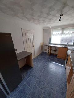 3 bedroom end of terrace house to rent, Oakway, Cardiff CF5