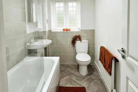 2 bedroom end of terrace house for sale, Meadow Way, Tamworth, B79