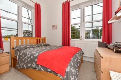 2 bedroom ground floor flat for sale, Priory Road, Dartford, Kent