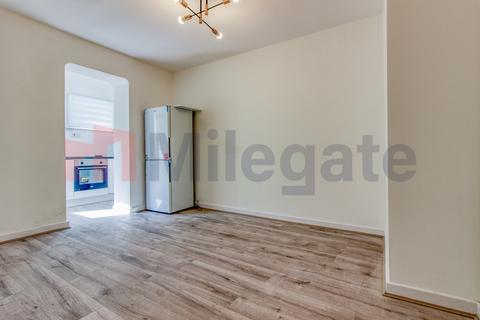 2 bedroom flat to rent, St. James's Road, Croydon CR0