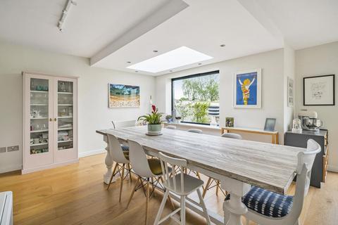 2, The Cottage Brookstones, Sydenham, Chinnor, OX39 4LZ