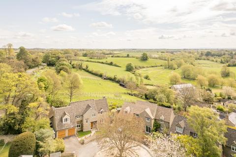5 bedroom detached house for sale, Walnut Close, Nr. Woodstock OX20