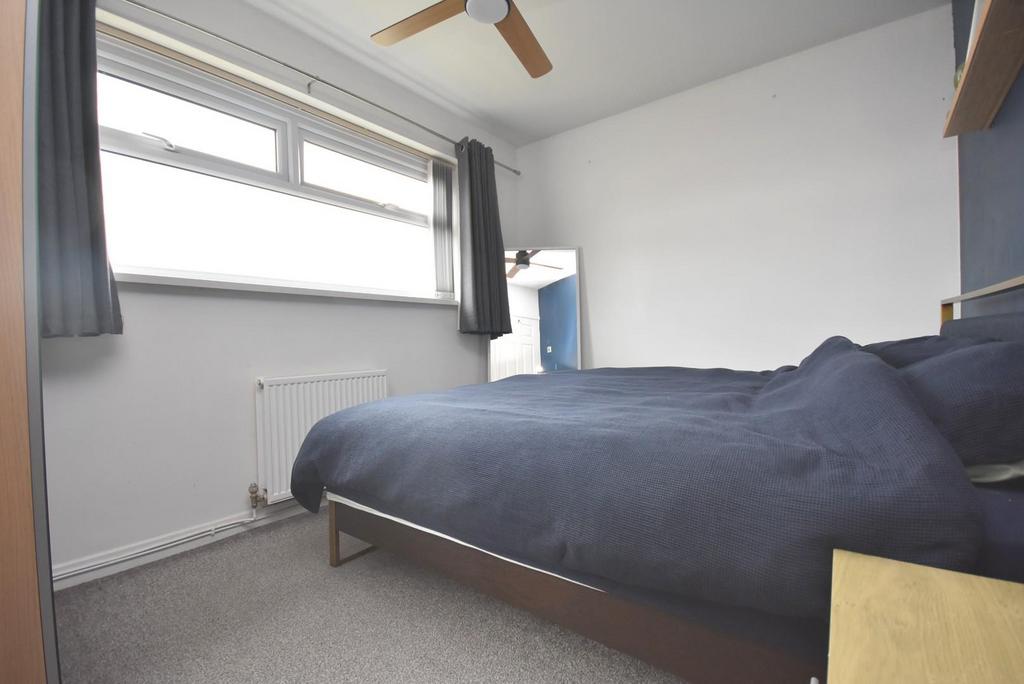 Bedroom 1.JPG