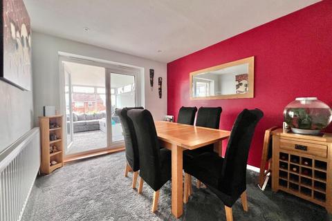 3 bedroom semi-detached house for sale, The Bassetts, Stroud