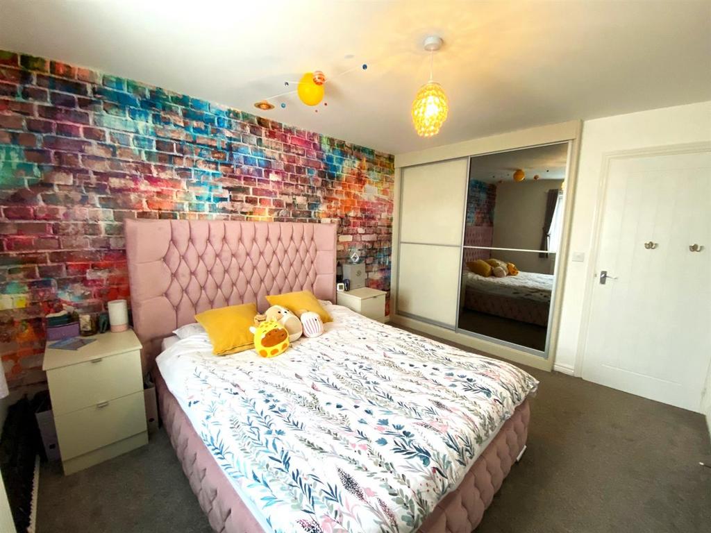 Bedroom 2.jpg