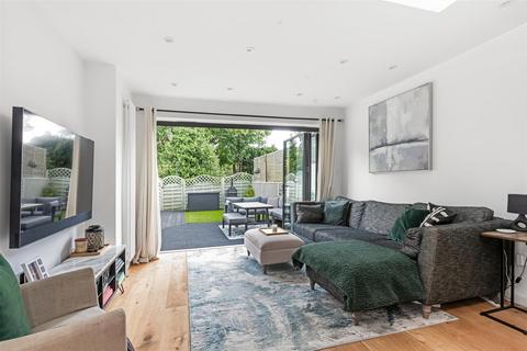 48 Park Hill, Carshalton, SM5 3RU