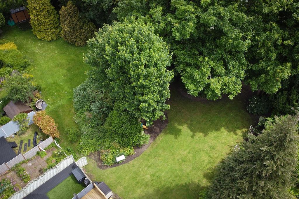 Shared grounds