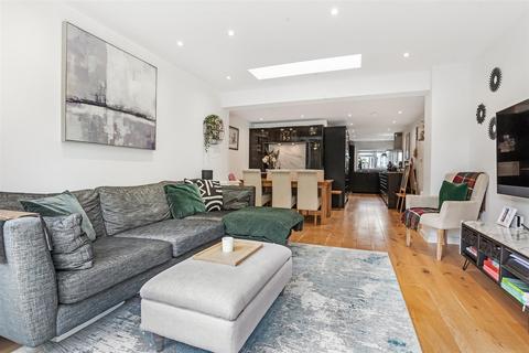 48 Park Hill, Carshalton, SM5 3RU