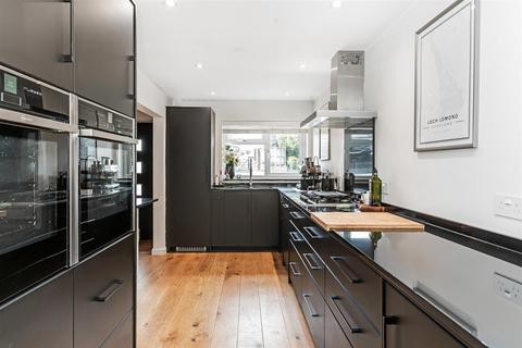 48 Park Hill, Carshalton, SM5 3RU