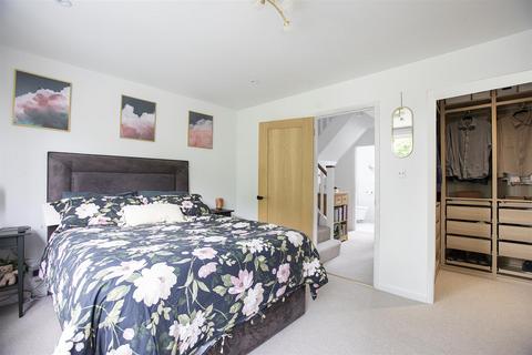 48 Park Hill, Carshalton, SM5 3RU