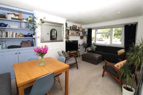 2 bedroom maisonette for sale, Chauncy Avenue, Potters Bar EN6