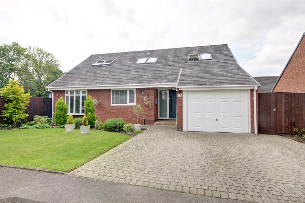 Lea Rigg, West Rainton, Houghton Le... 4 bed detached house - £450,000