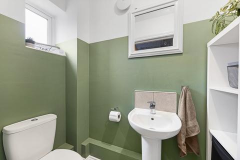 8 Ambler Close, Burton Latimer, Kettering, NN15 5ZN