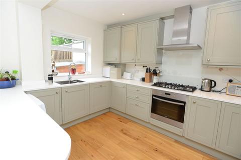 1 Bewdley Road, Birmingham, B30 2YE