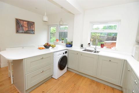 1 Bewdley Road, Birmingham, B30 2YE
