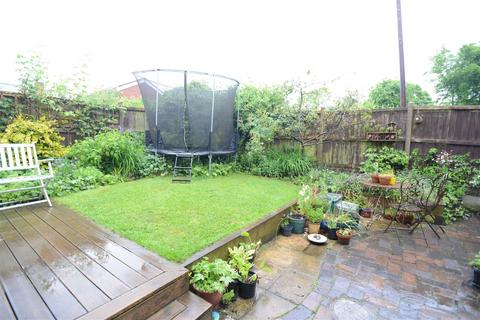 1 Bewdley Road, Birmingham, B30 2YE