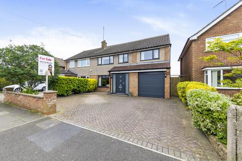 47 Beaufort Drive, Barton Seagrave, Kettering, NN15 6SF
