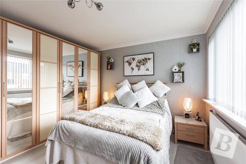 2 bedroom maisonette for sale, Ashdown Walk, Romford, RM7